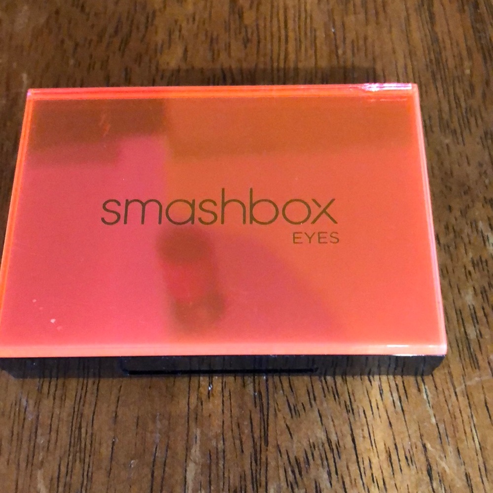 NWOT Smashbox Eyes mirror compact.